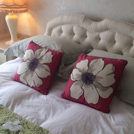 Dove Tree House Ξενοδοχείο Γουίτμπι Εξωτερικό φωτογραφία
